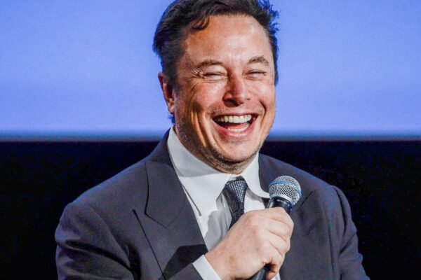 Reports Suggest Elon Musk Has Up to a 90% Chance of Becoming the World’s First Trillionaire